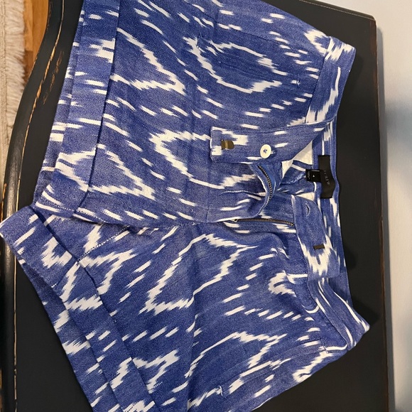 JCrew Size 4 bright blue and white shorts. Great condition. Pockets. - Picture 3 of 11